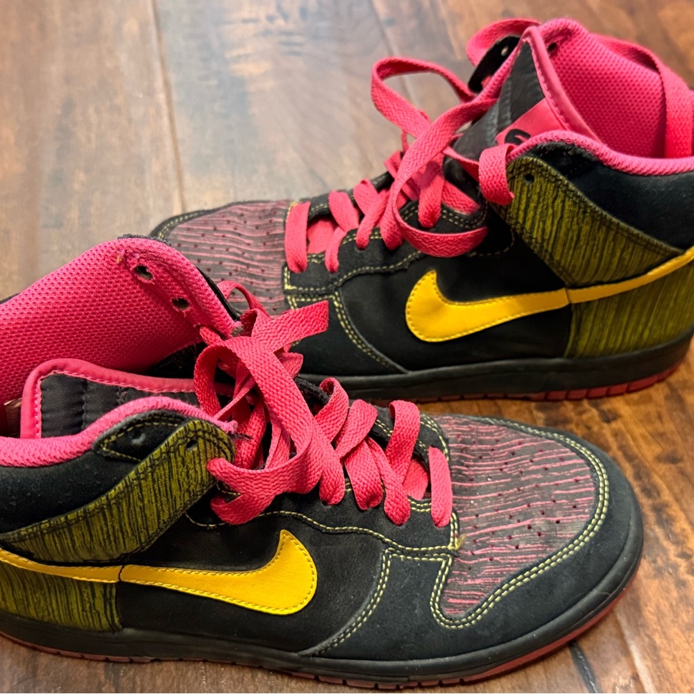 Nike Dunk 6.0 High-Top Sneakers - Black, Yellow, and Pink